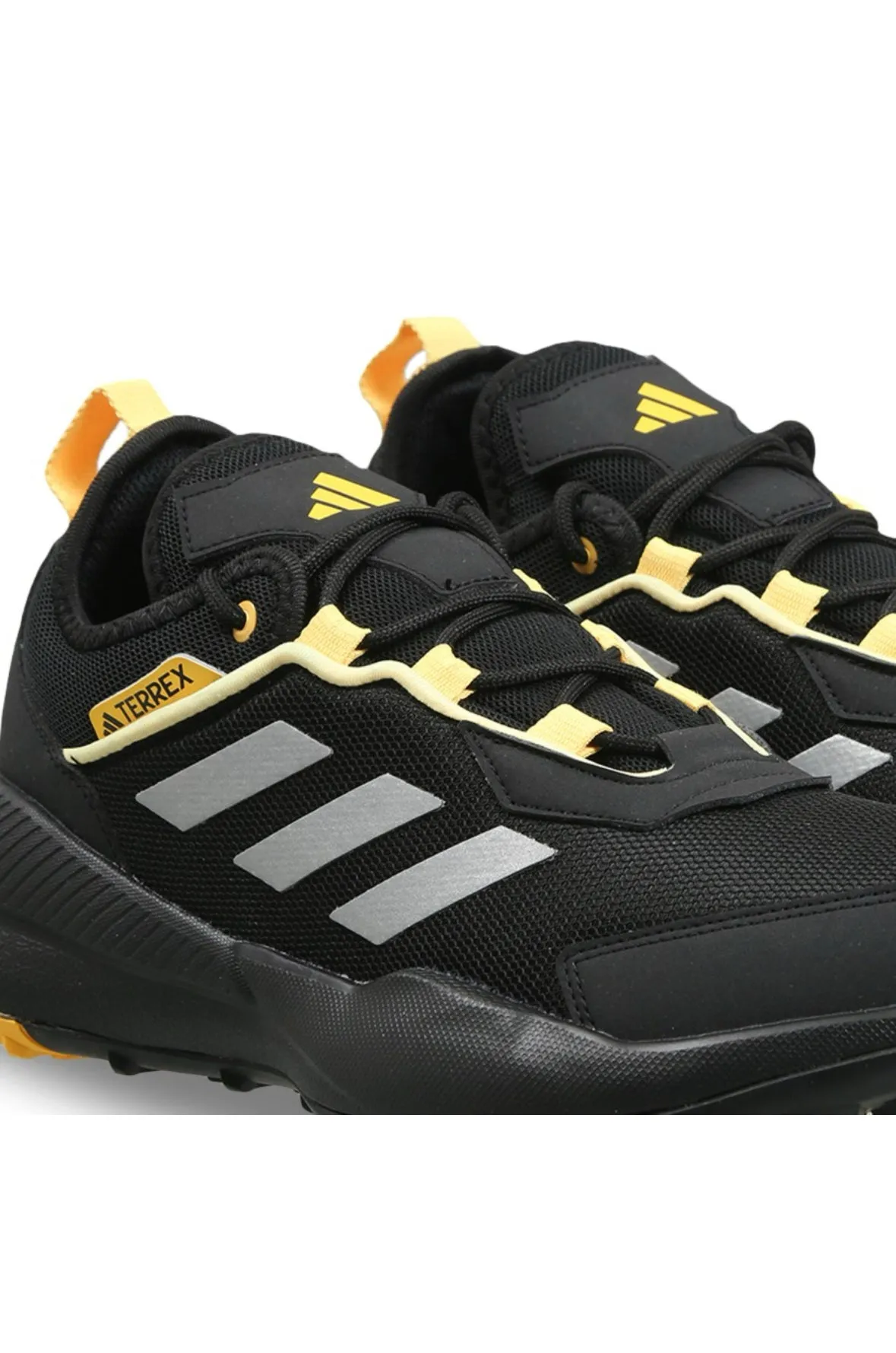 Adidas Questlt  Low Hiking & Trekking Shoes-iu7020