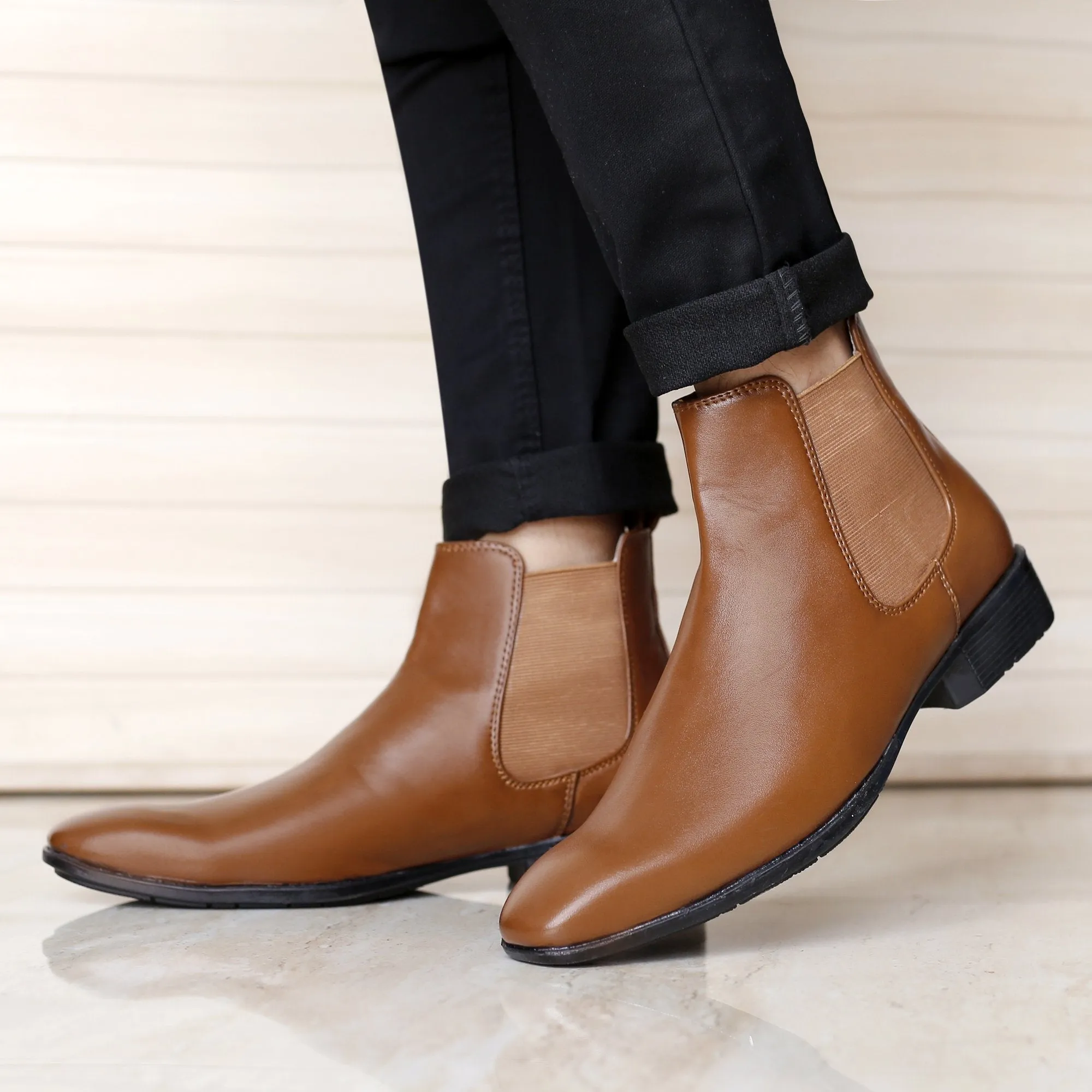 Bxxy's Stylish Chelsea Boots for Men