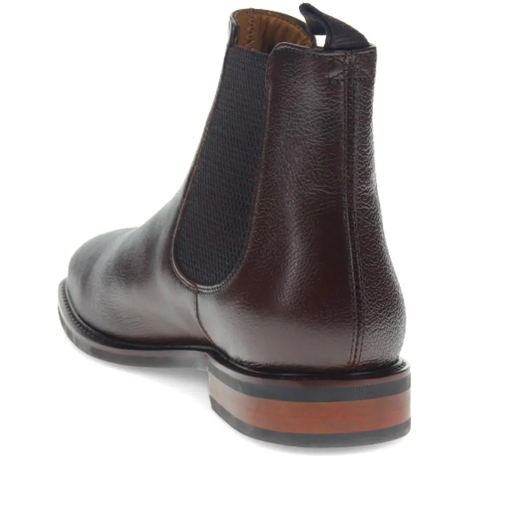 Debden Leather Chelsea Boots - DEBDEN / 320 461