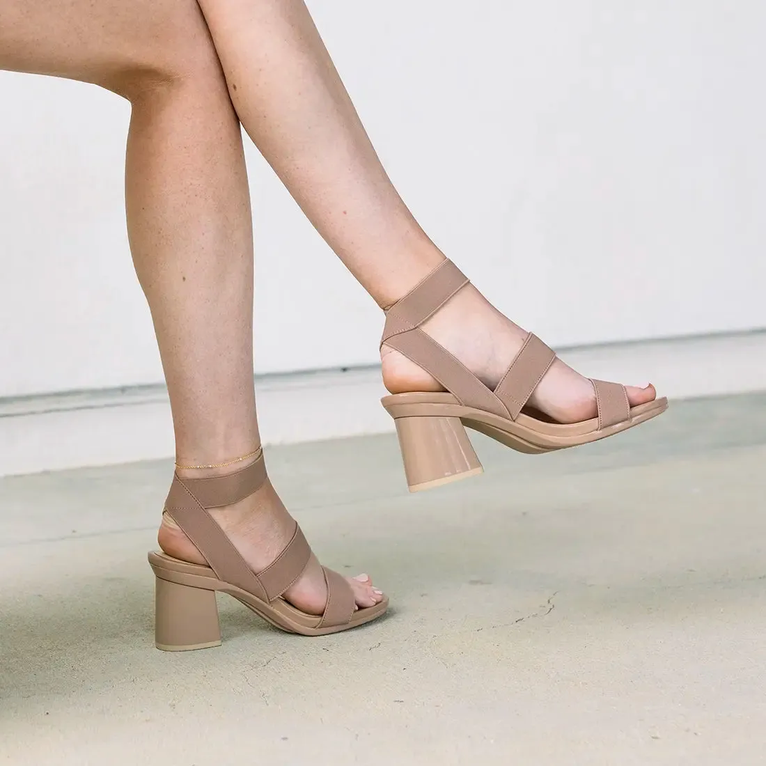 Flare Block Heel Kit Latte 3"