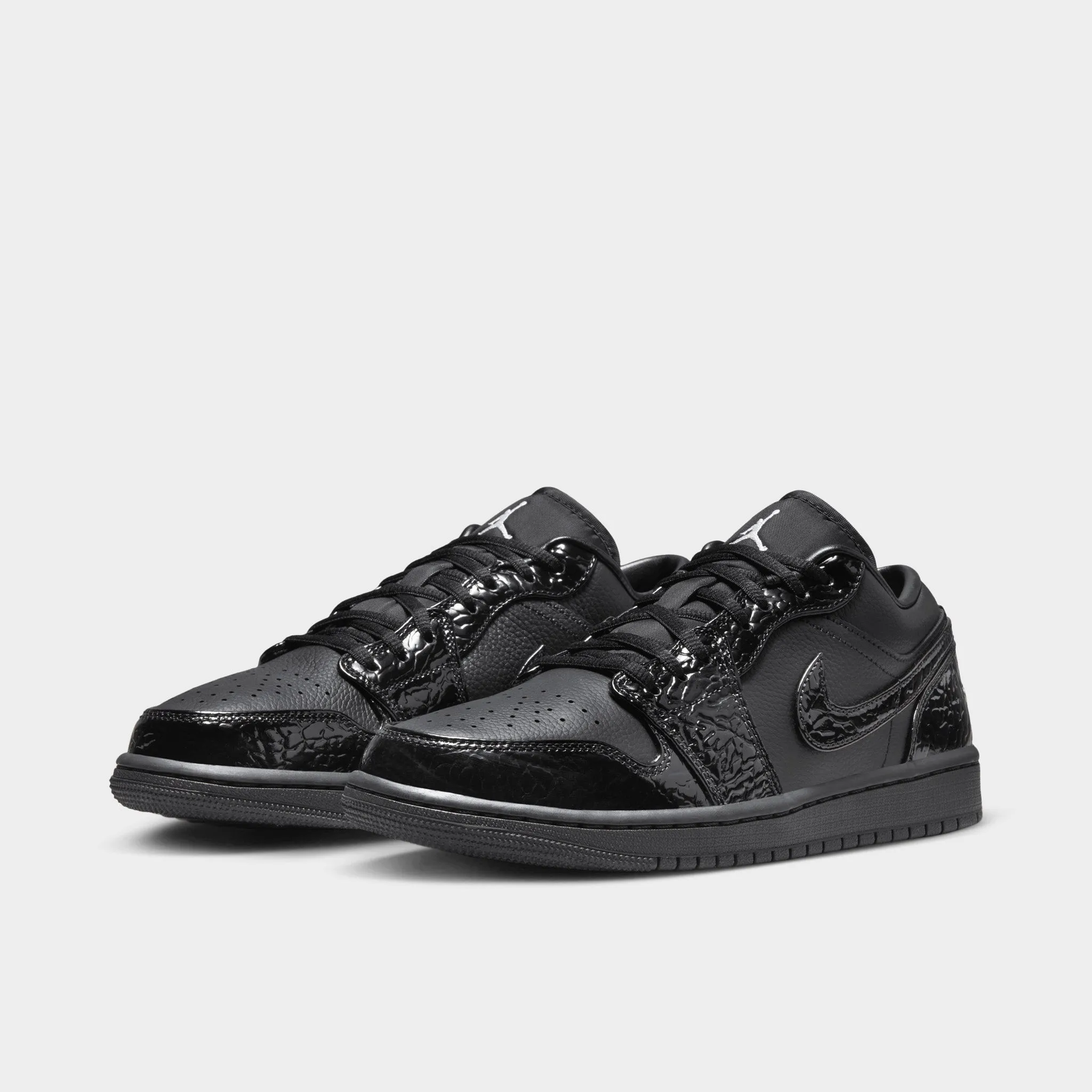 Jordan 1 Low SE Women's Black / Black - White Metallic Silver