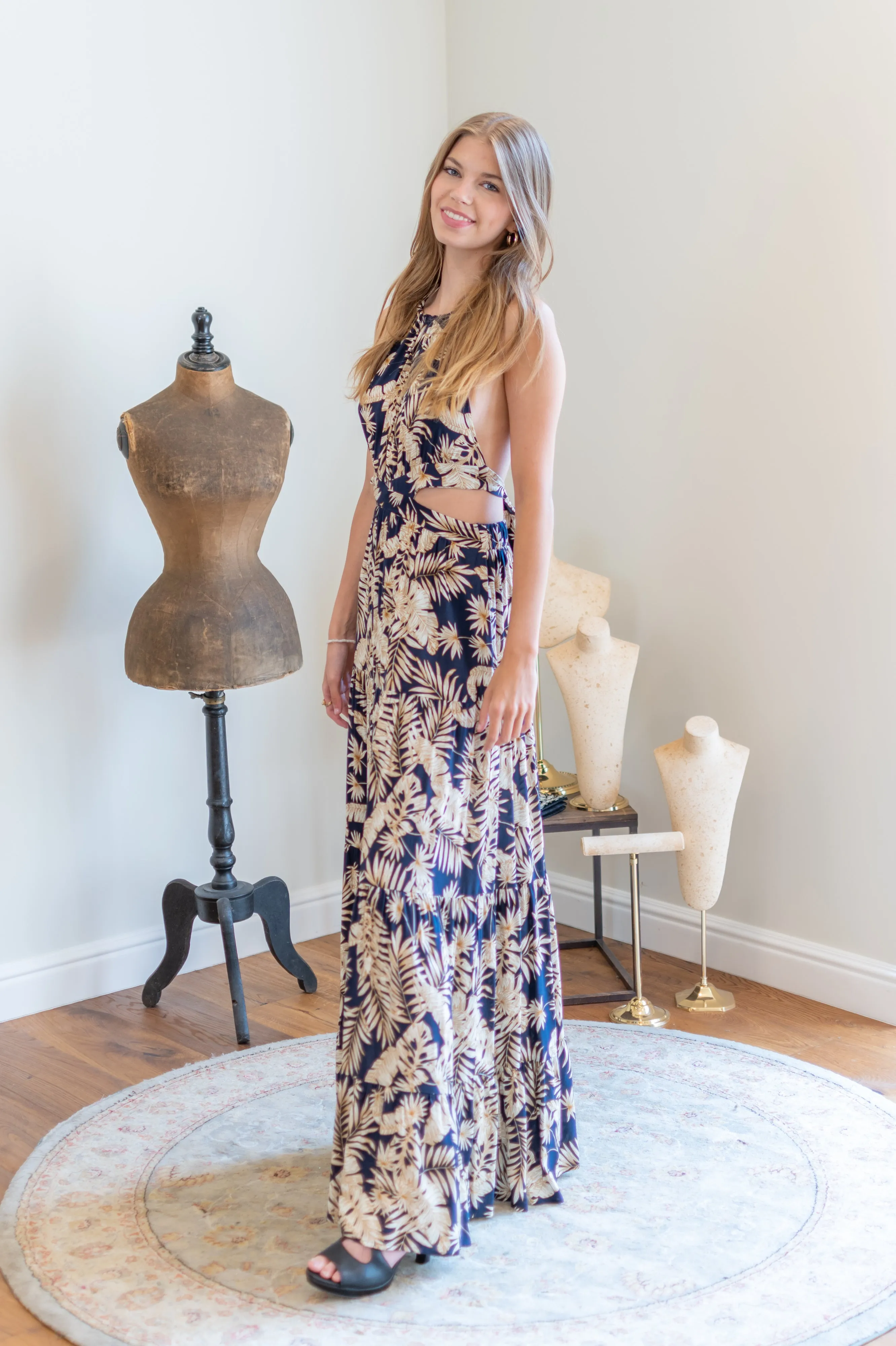 Tropical Vibes Maxi Dress - Navy Flower